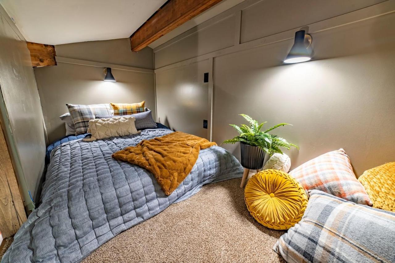The Springs Motel New Ashford ภายนอก รูปภาพ