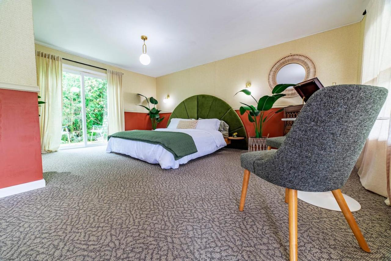 The Springs Motel New Ashford ภายนอก รูปภาพ