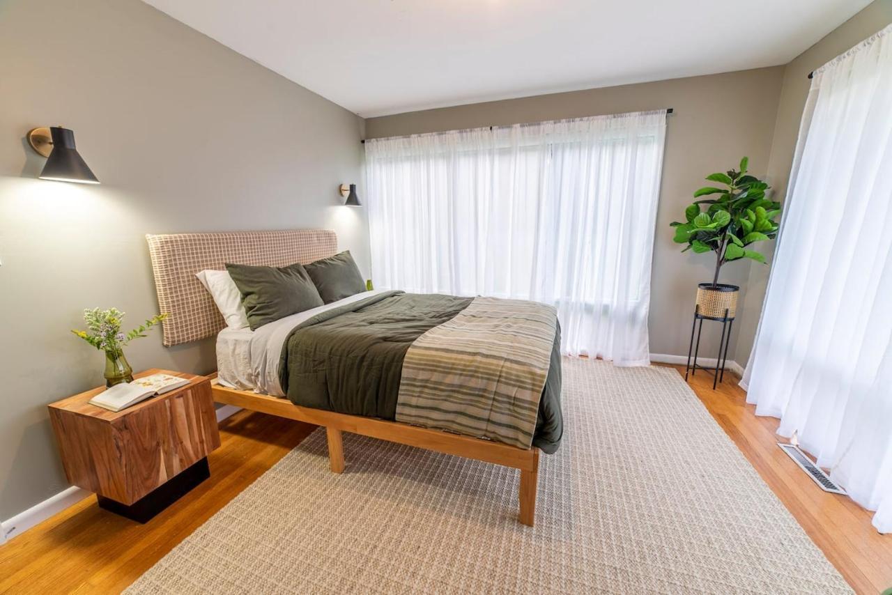 The Springs Motel New Ashford ภายนอก รูปภาพ