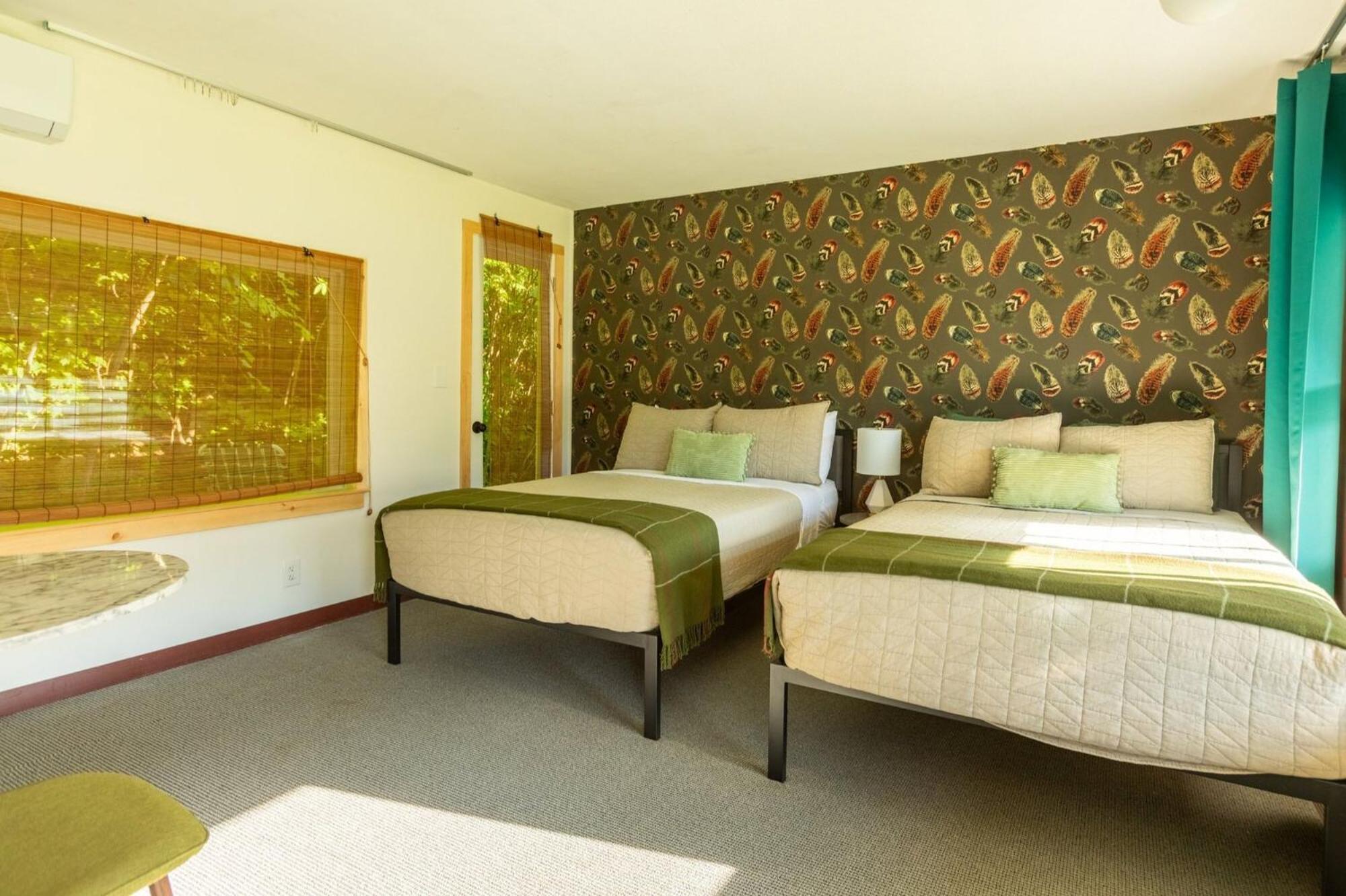 The Springs Motel New Ashford ภายนอก รูปภาพ
