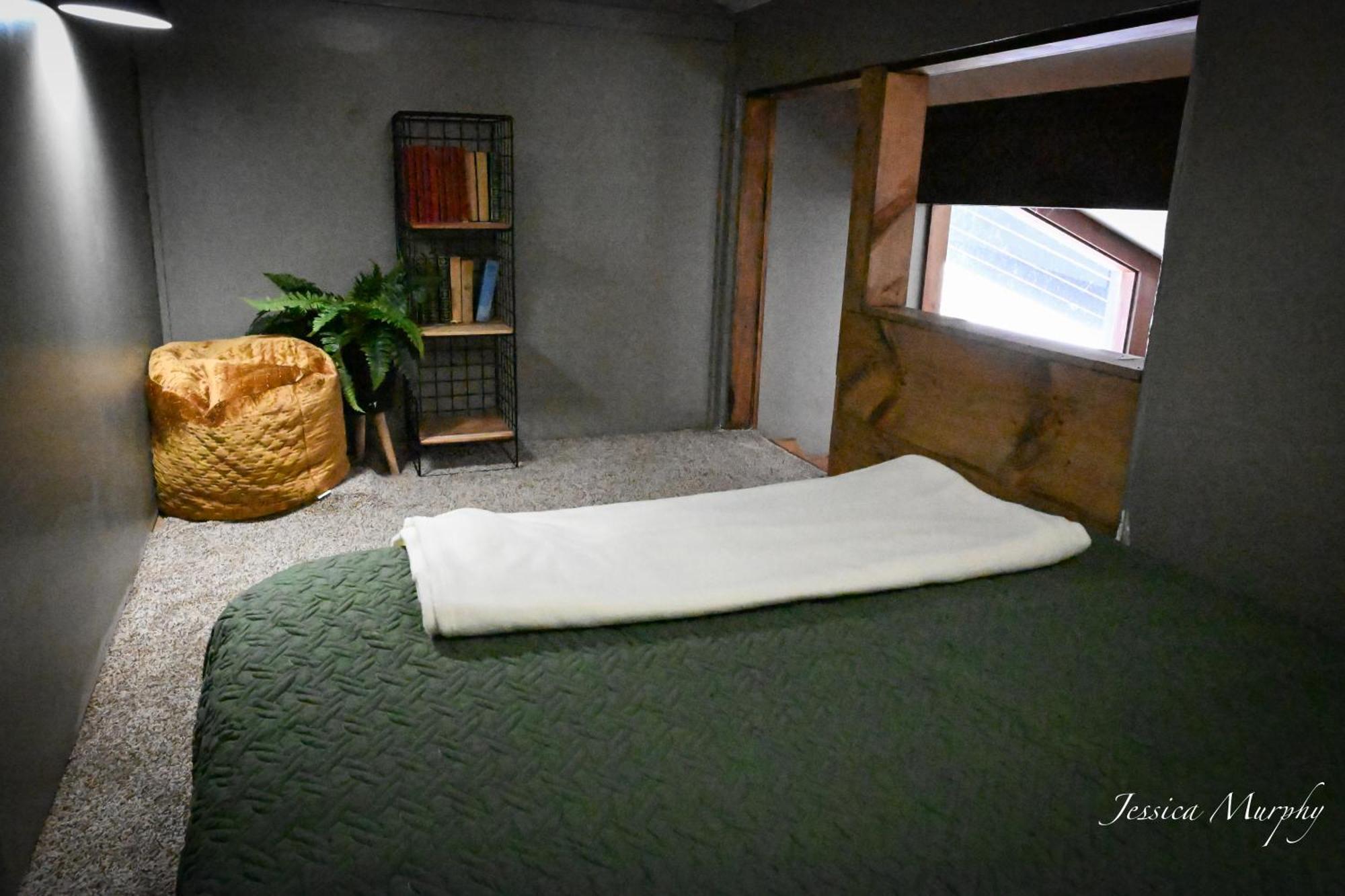 The Springs Motel New Ashford ภายนอก รูปภาพ