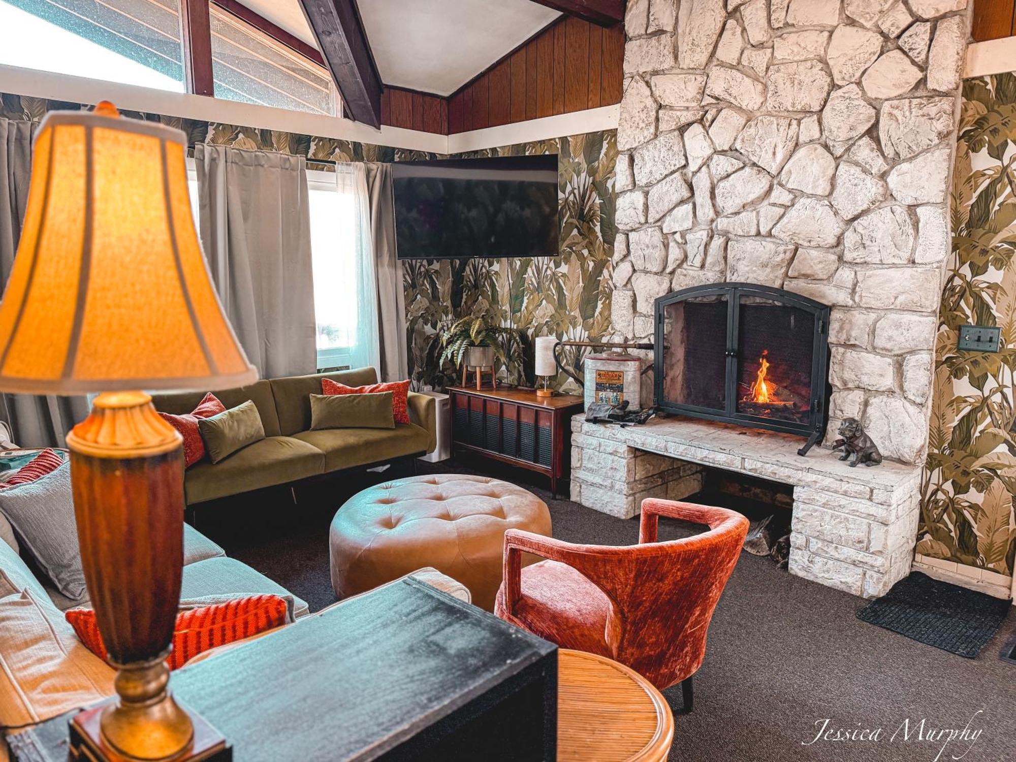 The Springs Motel New Ashford ภายนอก รูปภาพ